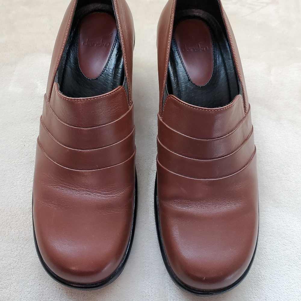 Dansko Loafers, Brown, Size 41, 2.5 inch heel